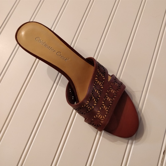 Coldwater Creek leather slides/sandals - Picture 5 of 5